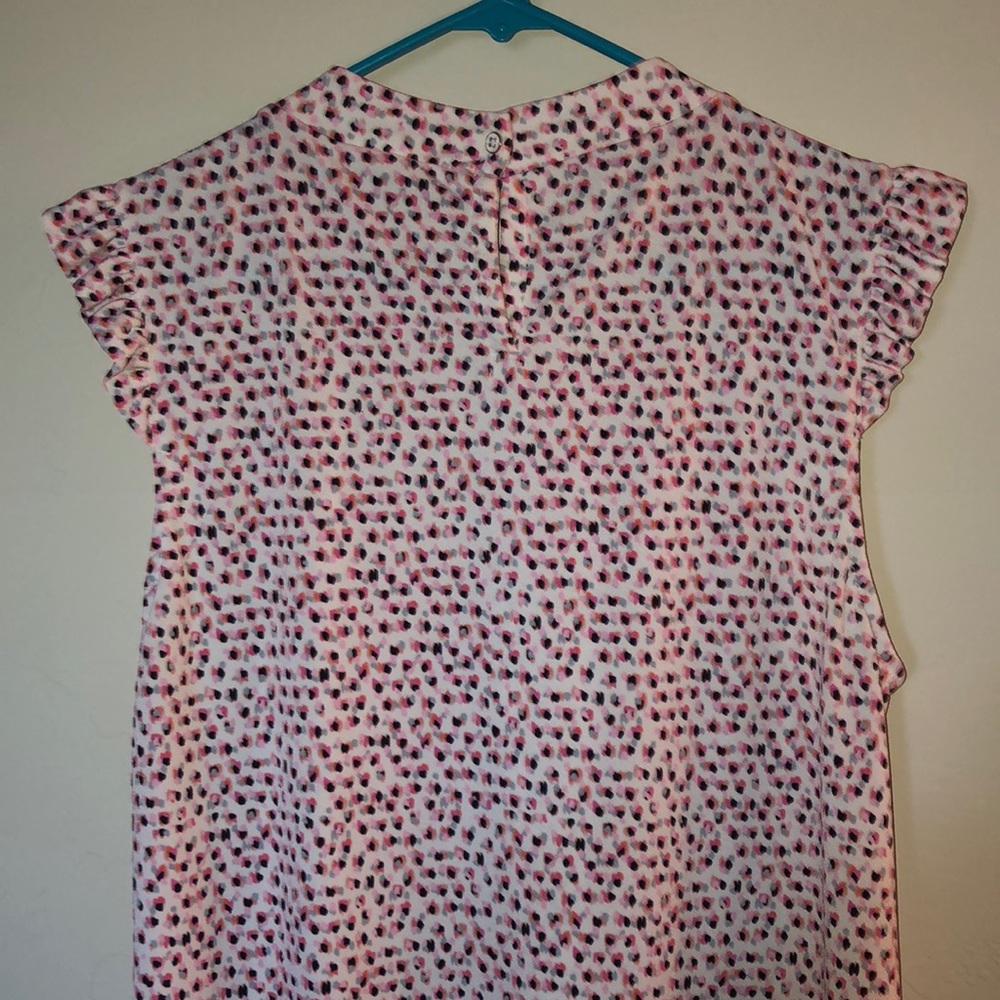 Woman’s Blouse - Picture 5 of 5